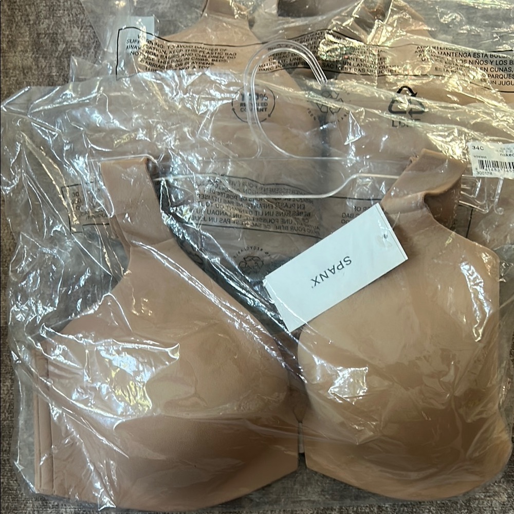SPANX smooth Bra-llelujah! Lightly lined wireless bra NWT